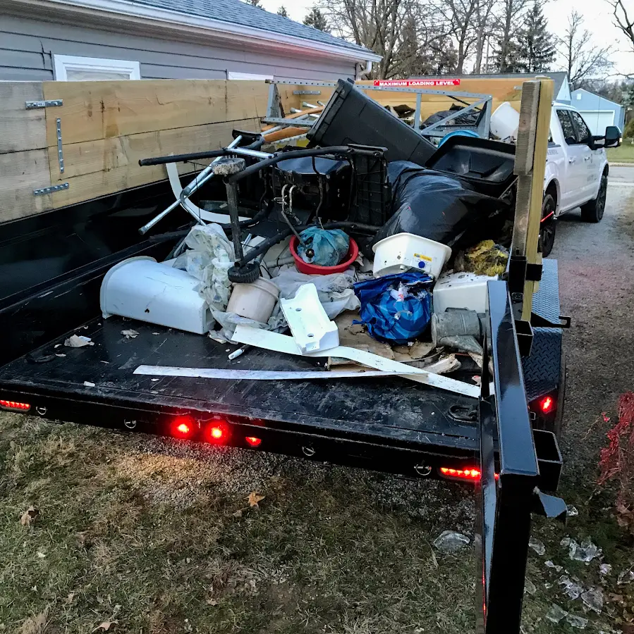 Roll-off dumpster delivered to a residential driveway in Vidalia